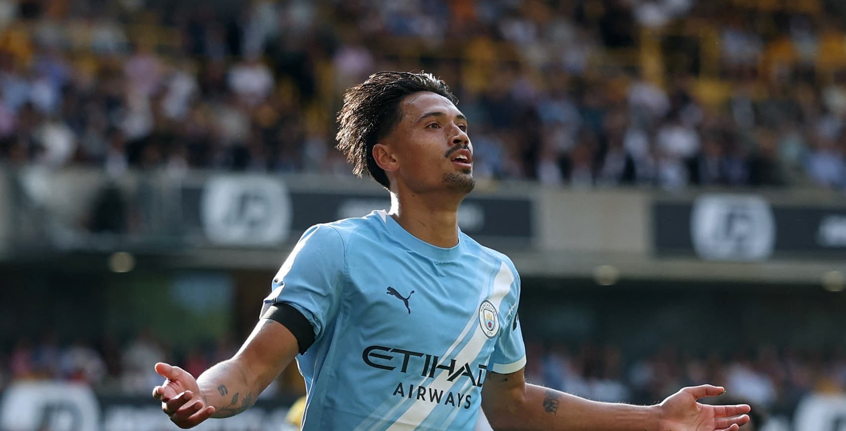 Buy, keep or sell? FPL transfer trends ahead of Gameweek 2