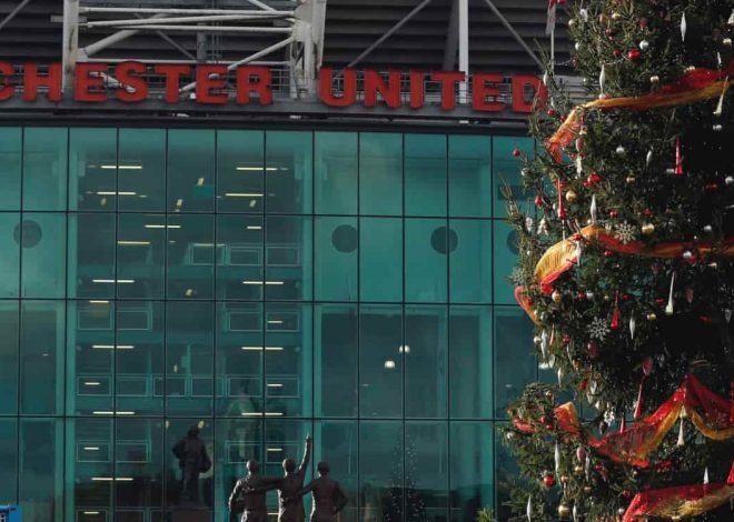Man Utd v Newcastle team news: Martinez starts