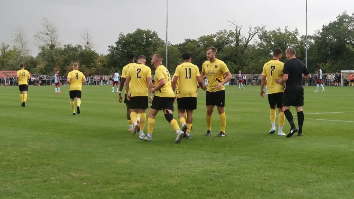 Promotions, relegations and ‘on the beach’ moments – Football in Berkshire